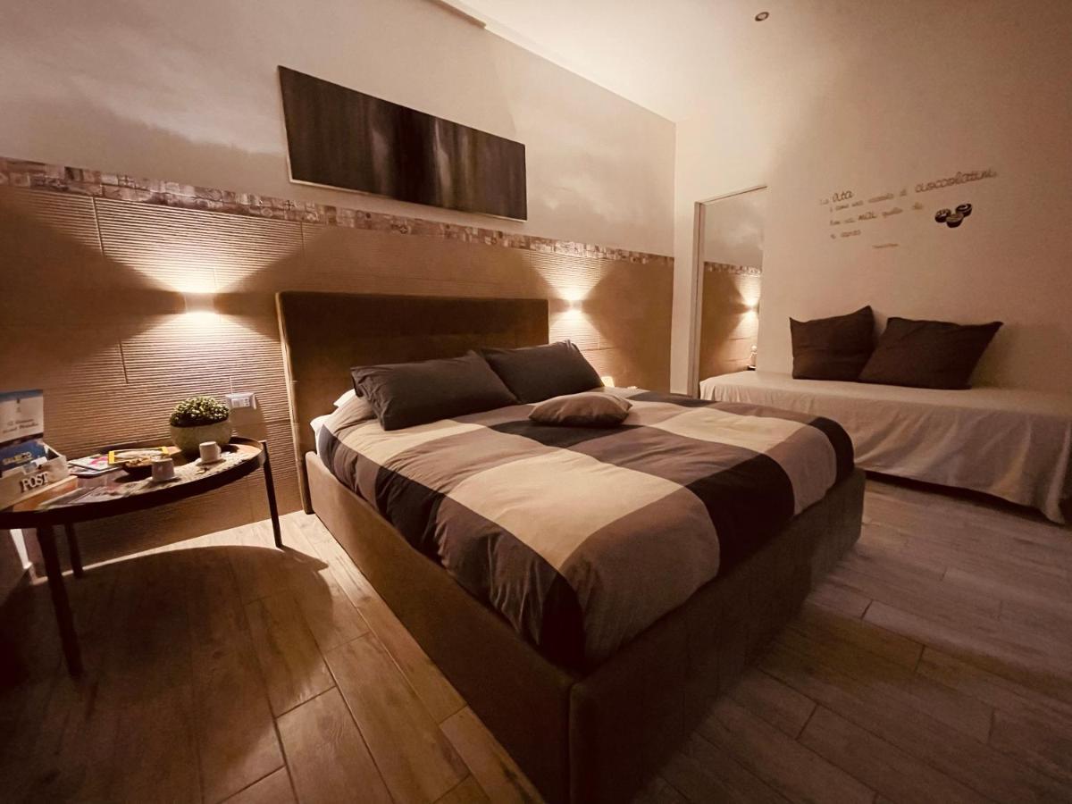Bed and Breakfast La Piazzetta Бриндизи Экстерьер фото