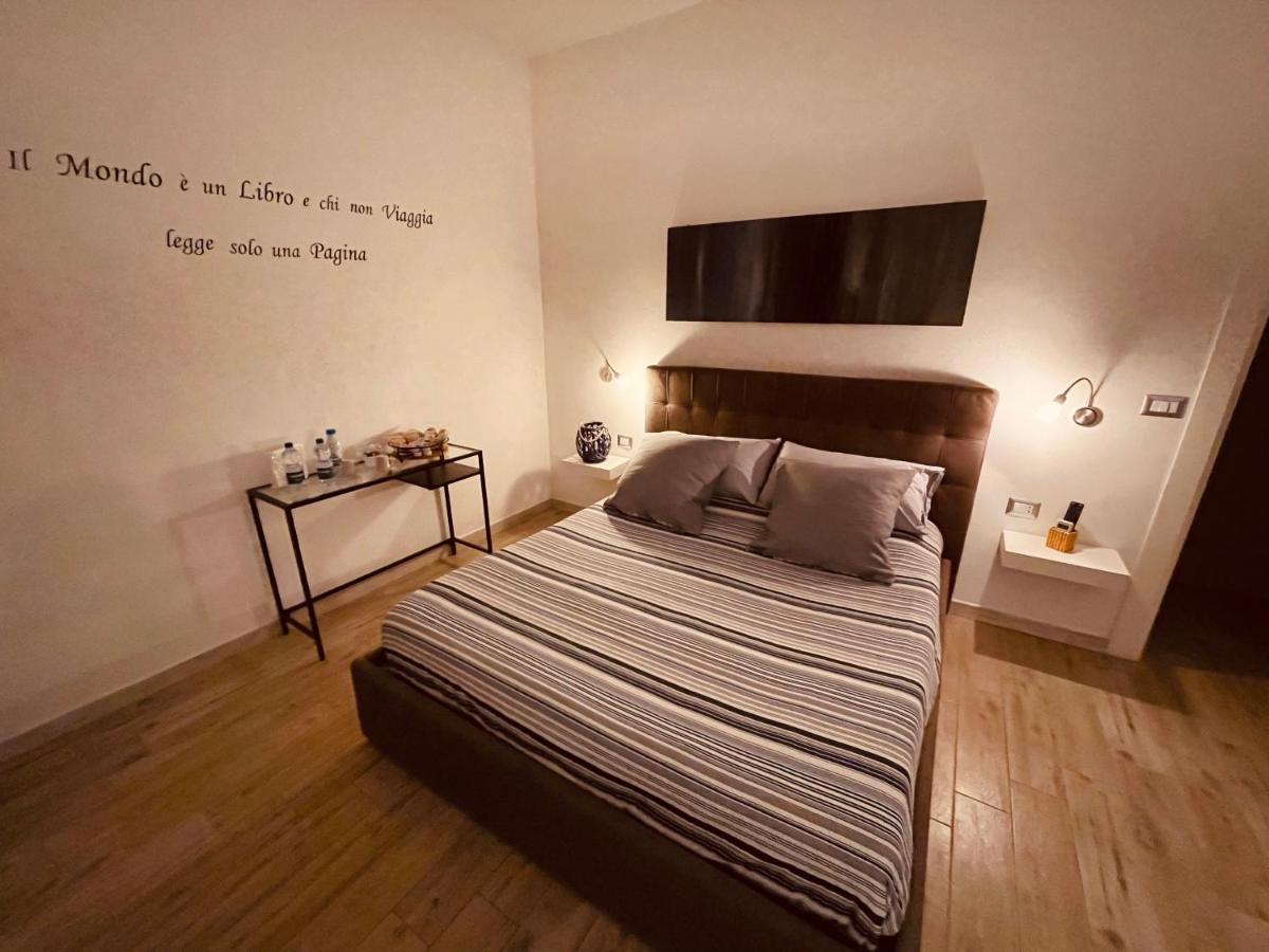 Bed and Breakfast La Piazzetta Бриндизи Экстерьер фото